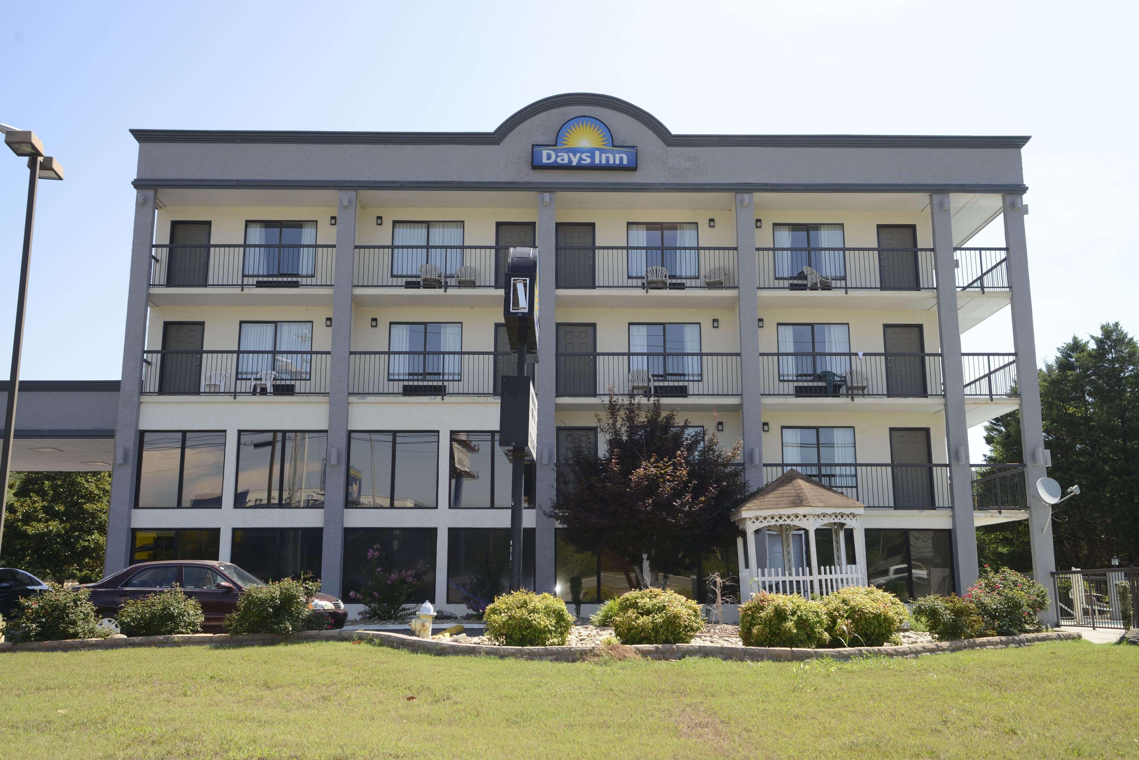 Days Inn By Wyndham Kodak/Sevierville Intrstate Smokeymntns Exterior photo